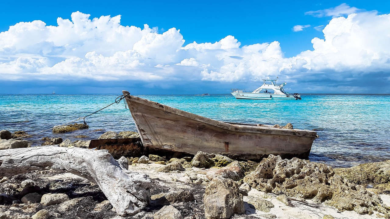 How to Minimize Your Impact in the Caribbean’s Grenadines